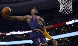 詹姆斯爆料新鞋视频播放,科技与时尚的完美融合